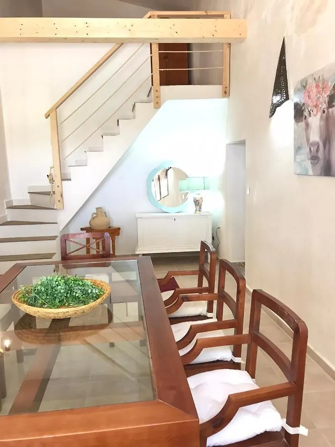 Villa Casa Teatro RAÍCES Taberno Сasa de vacaciones