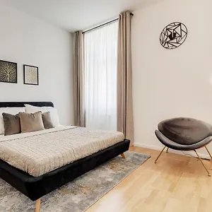 https://my-prague-apartments-rubesova.praguehotelsweb.com