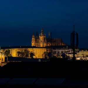 https://castle-view-apartment-prague-110-00.praguehotelsweb.com